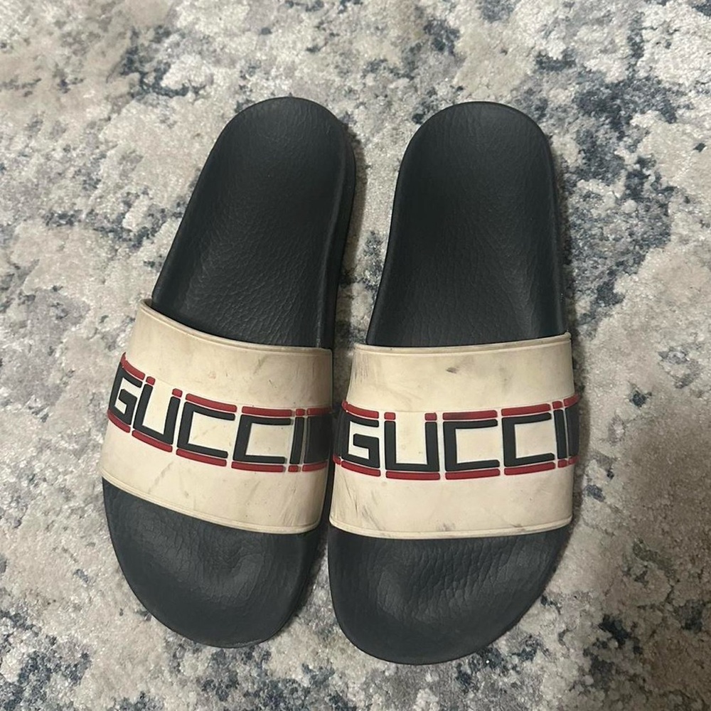Gucci woman’s slides
